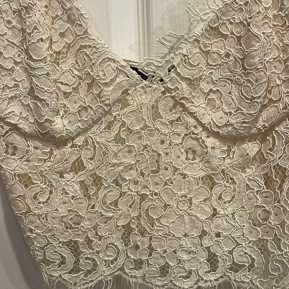 Off White Lace Tank - Picture 4 of 4